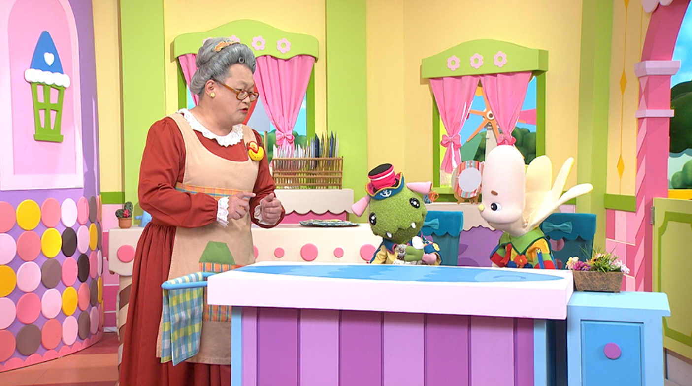 小怪獸船長受傷了