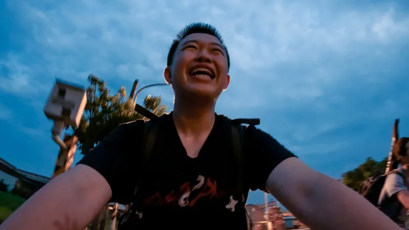 躲在螢幕後的孤單(下)